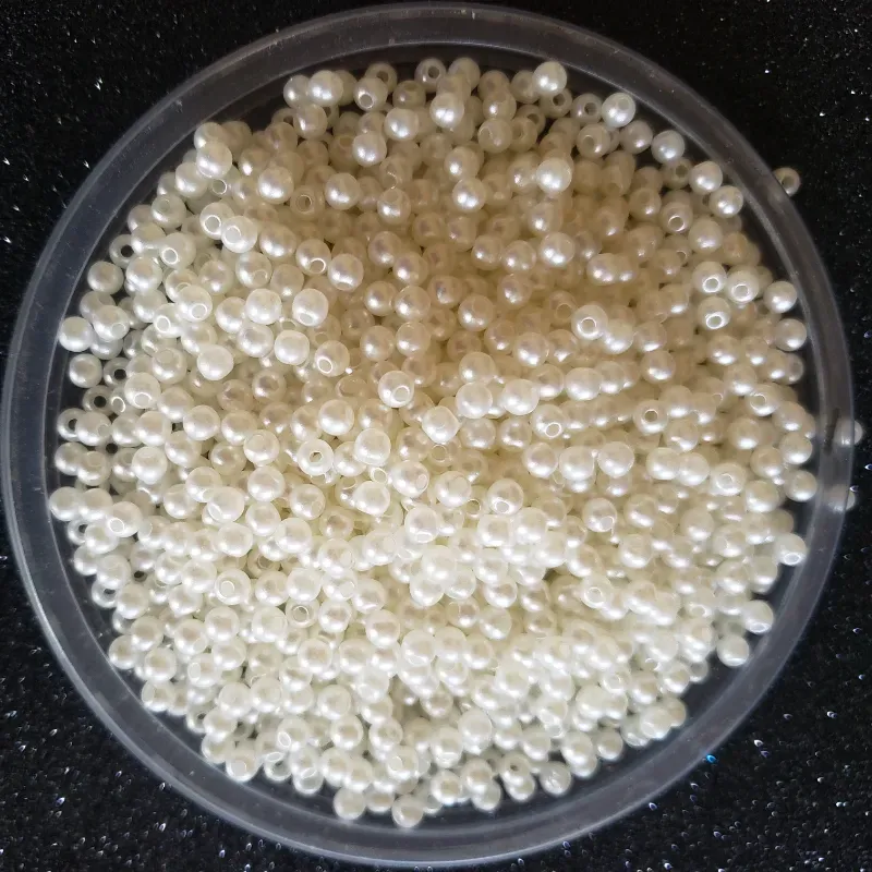 Perlas plásticas de 4mm blanco marfil