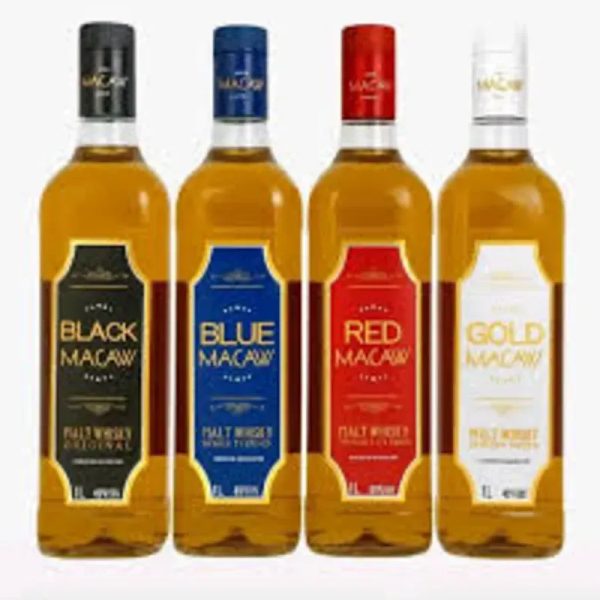 Whisky Macaw
