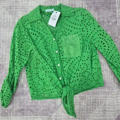 Camisa verde calada