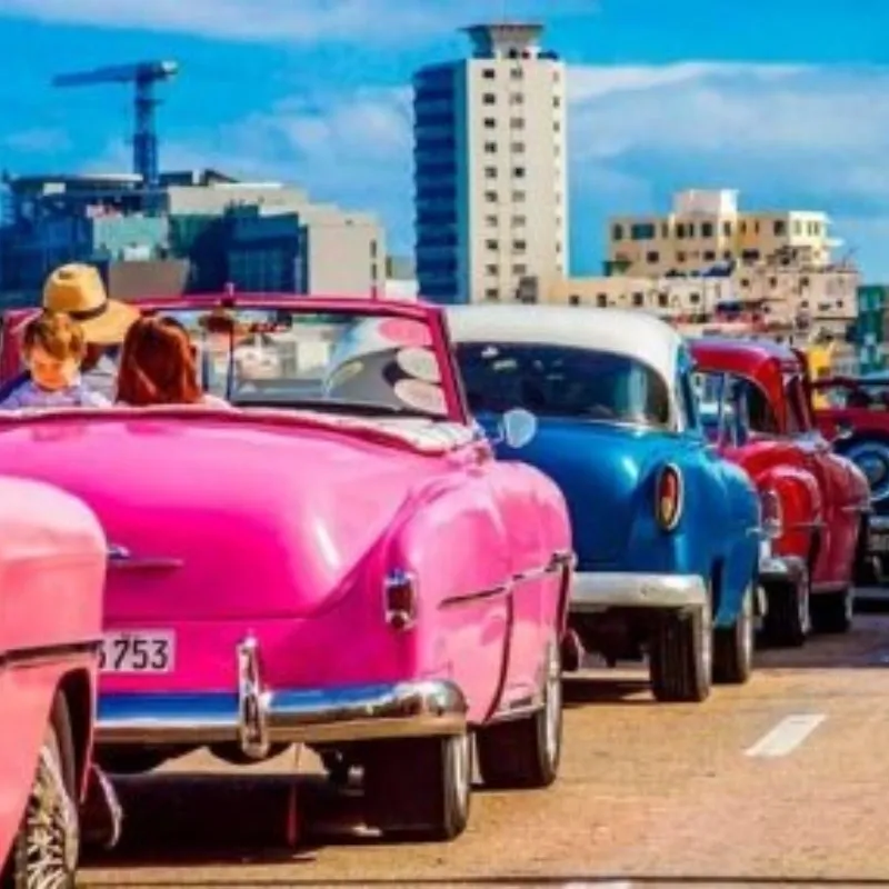 City-8 Paseo en Auto Clásico. 1 a 2 horas