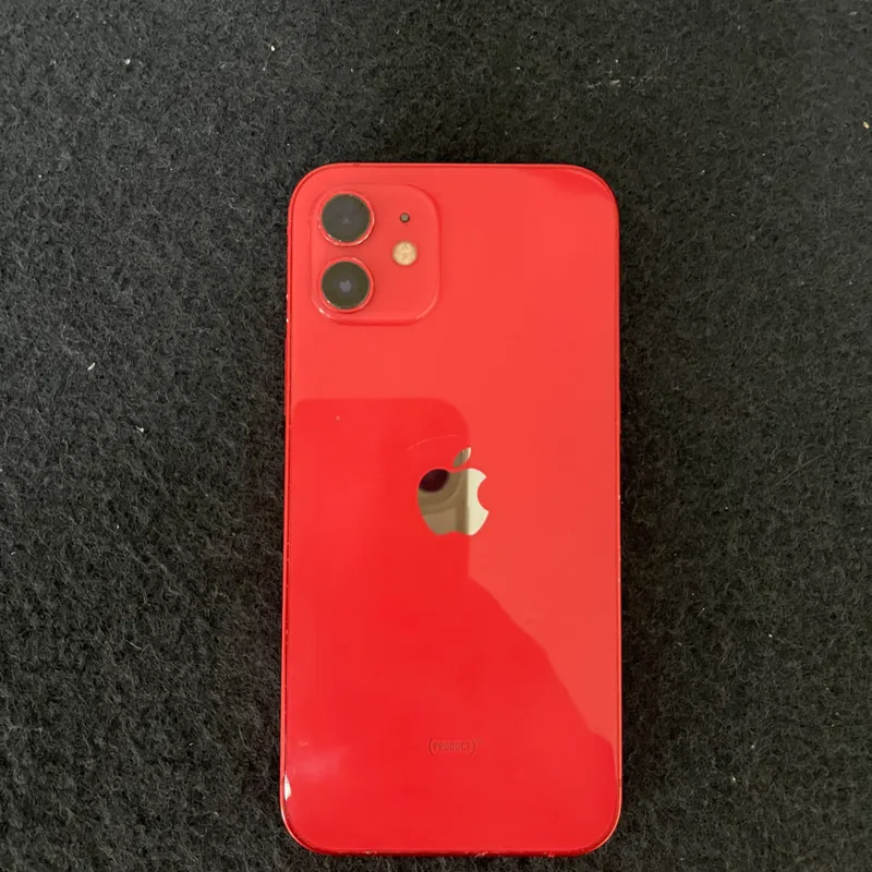 Iphone 12 Red