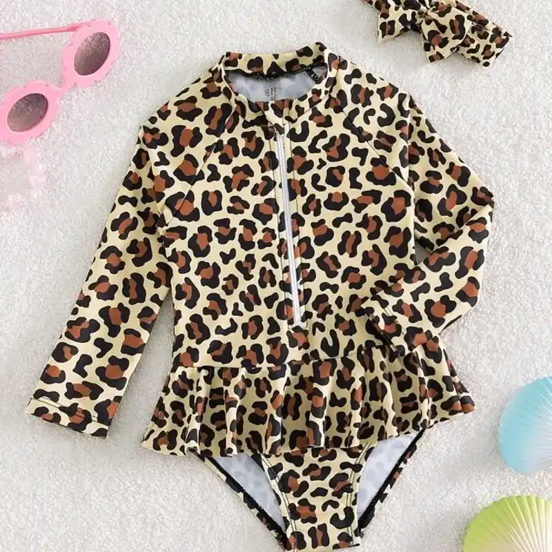 Traje de baño de bebé