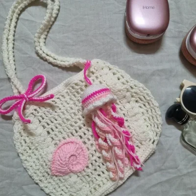 Totte bag + charms de medusa - lazo - concha