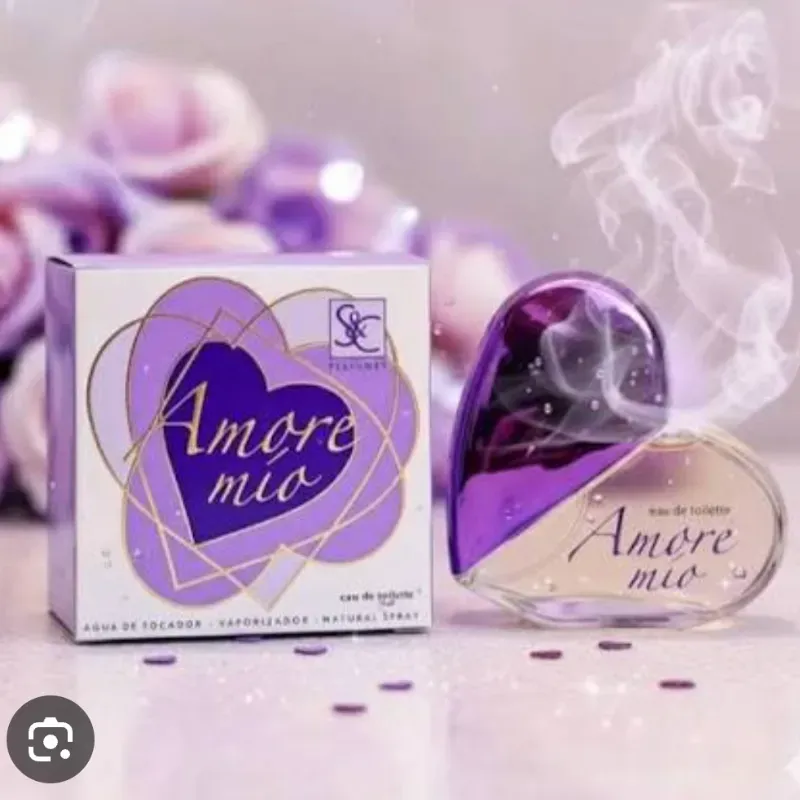 Perfume Amore Mío.