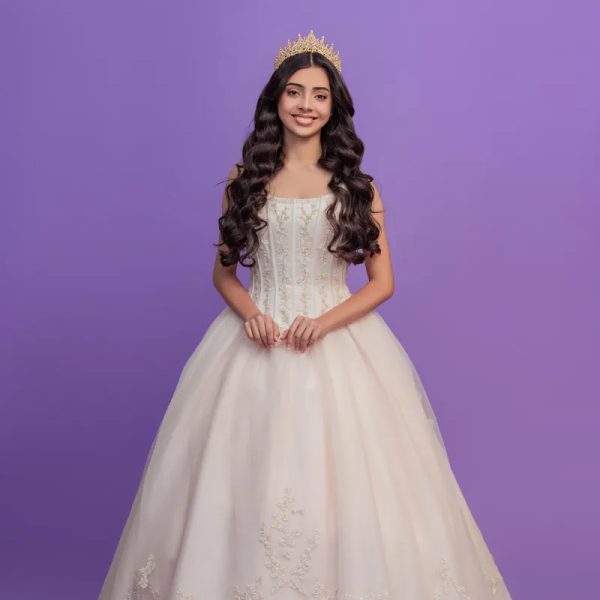 Traje Rosita de tirantes