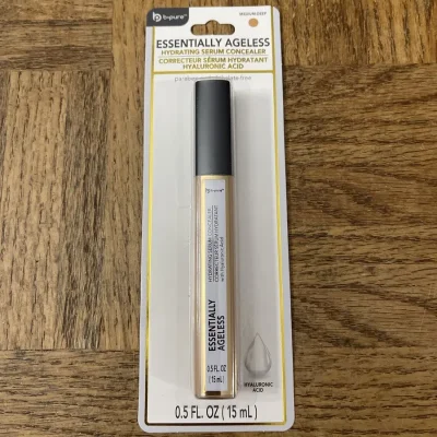 Corrector con sérum hidratante de Ácido Hialurónico