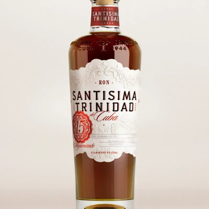 RON SANTISIMA TRINIDAD 15 años
