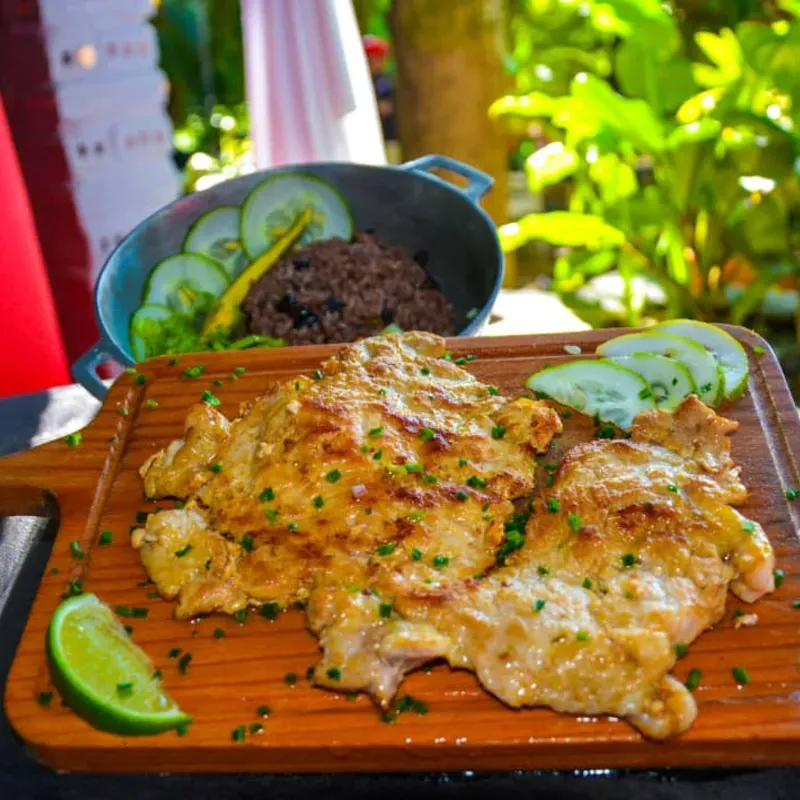 Completa bistec de Cerdo