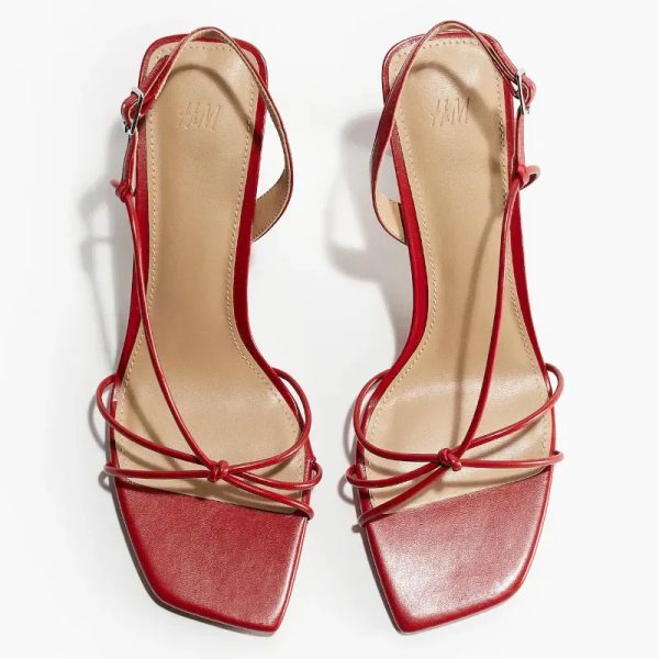 Zapatos de tacón rojos H&M