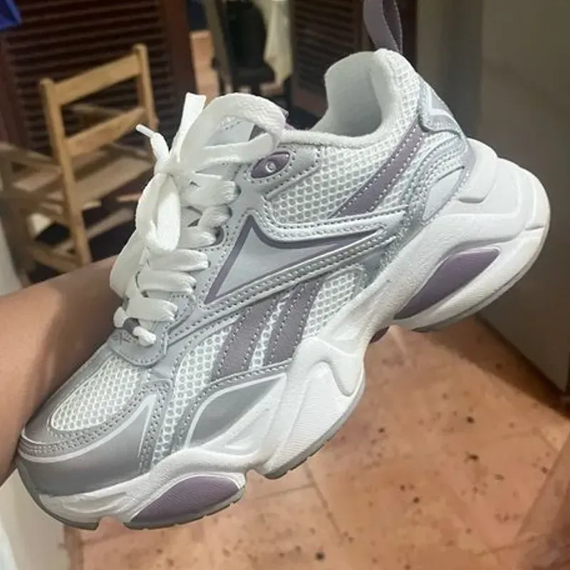 Reebook Gris y Malva