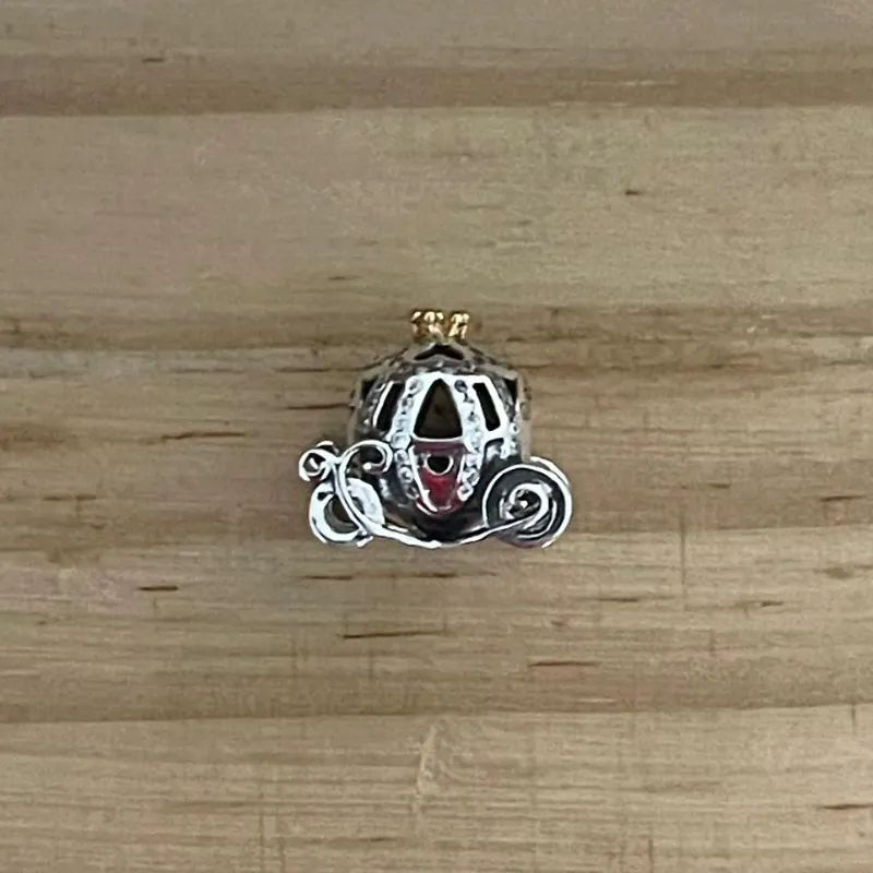 Charm Carroza