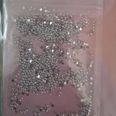 Media perlas plateadas