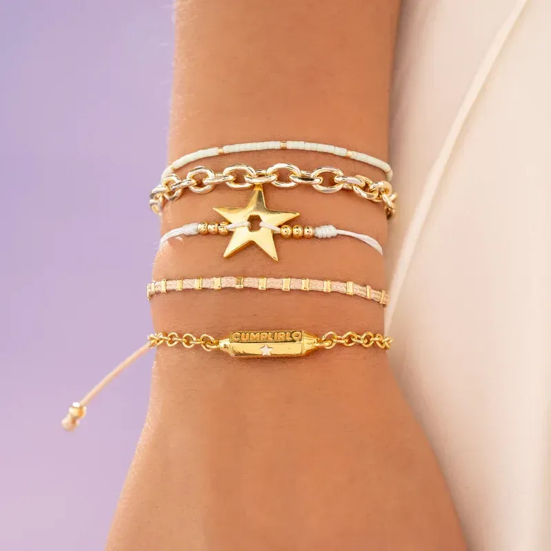 Set X5 Pulseras Soñarlo Y Crearlo + Aretes By Issa Vásquez