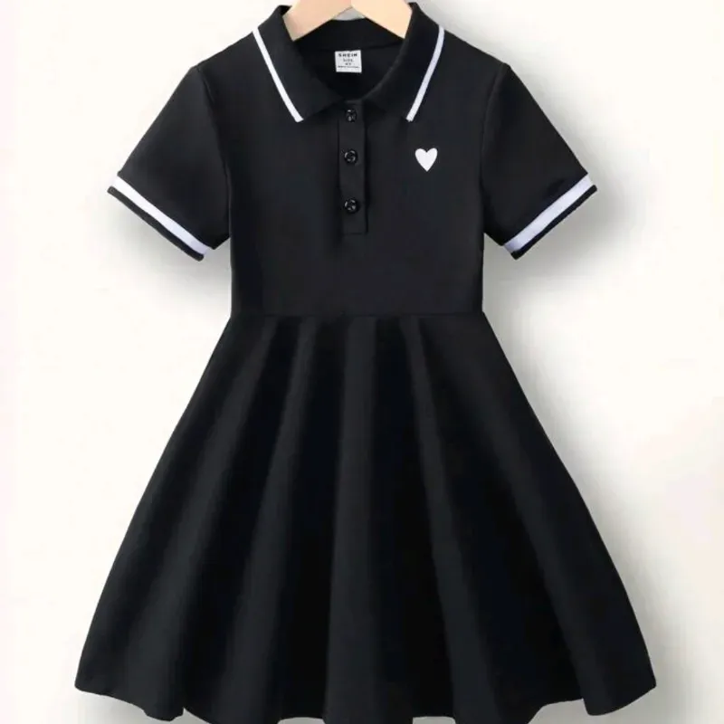 Vestido corte princesa con mangas — Negro