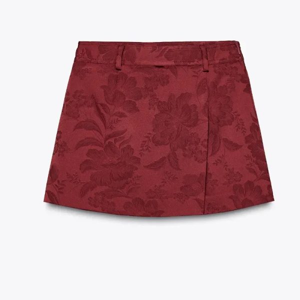 Saya short Zara rojo vino estampada