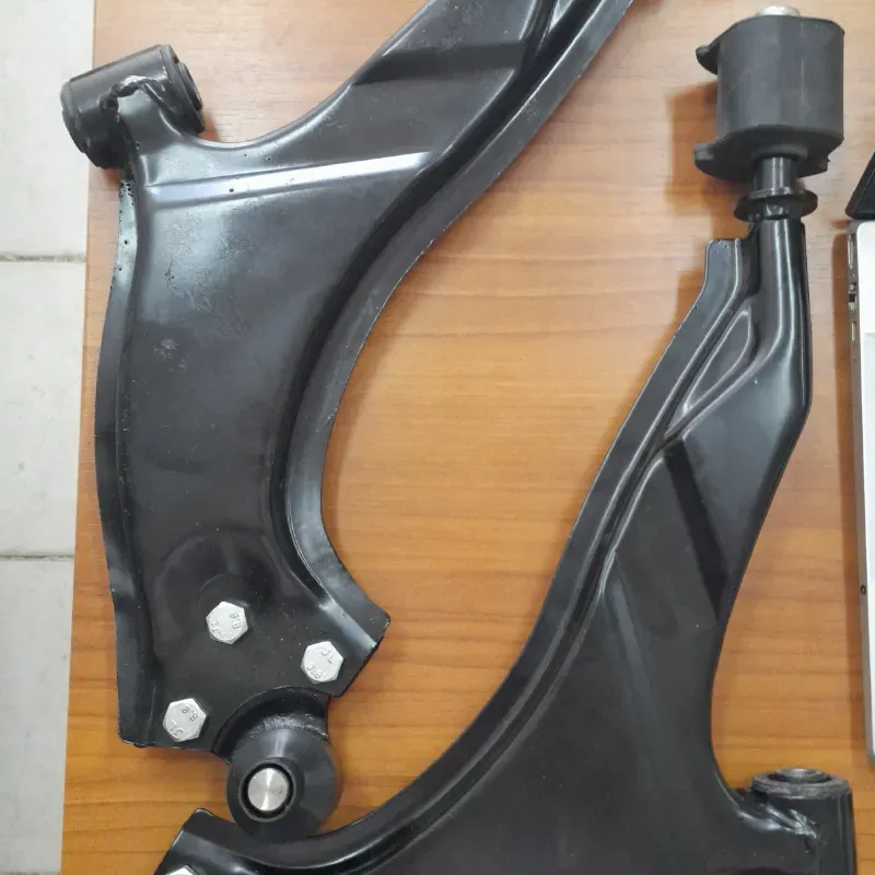 Parrilla Derecha e Izquierda Geely CK