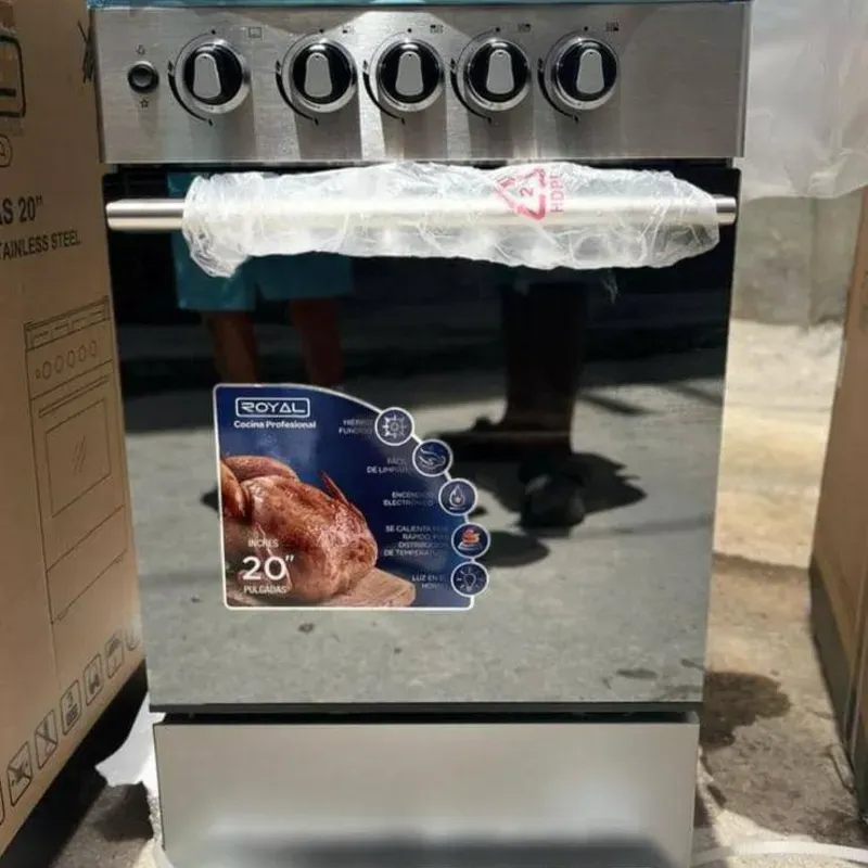 Cocina de gas con horno marca Royal