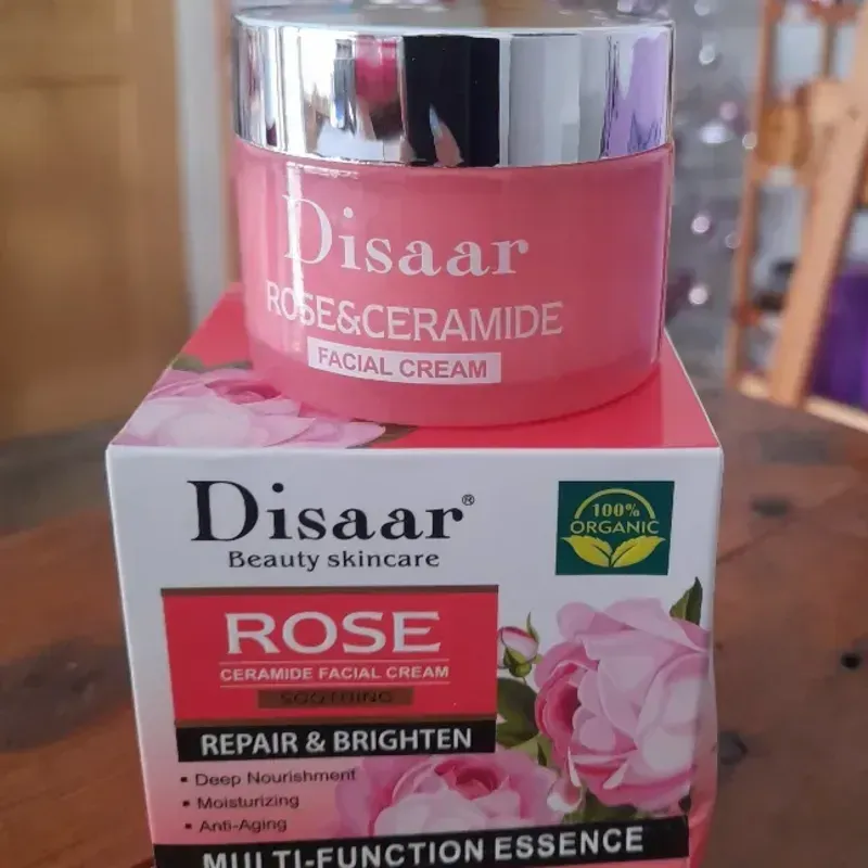 Crema facial de rosa y ceramida