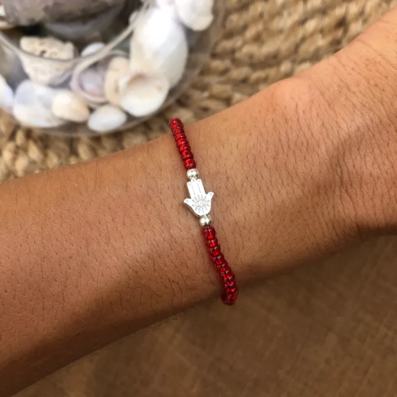 Pulsera se mostacillas y mano de Fátima