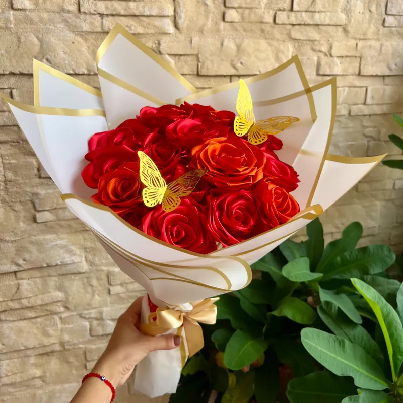 Ramo de 20 rosas eternas