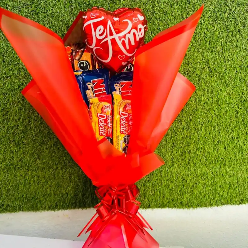 Ramo de confituras con globos