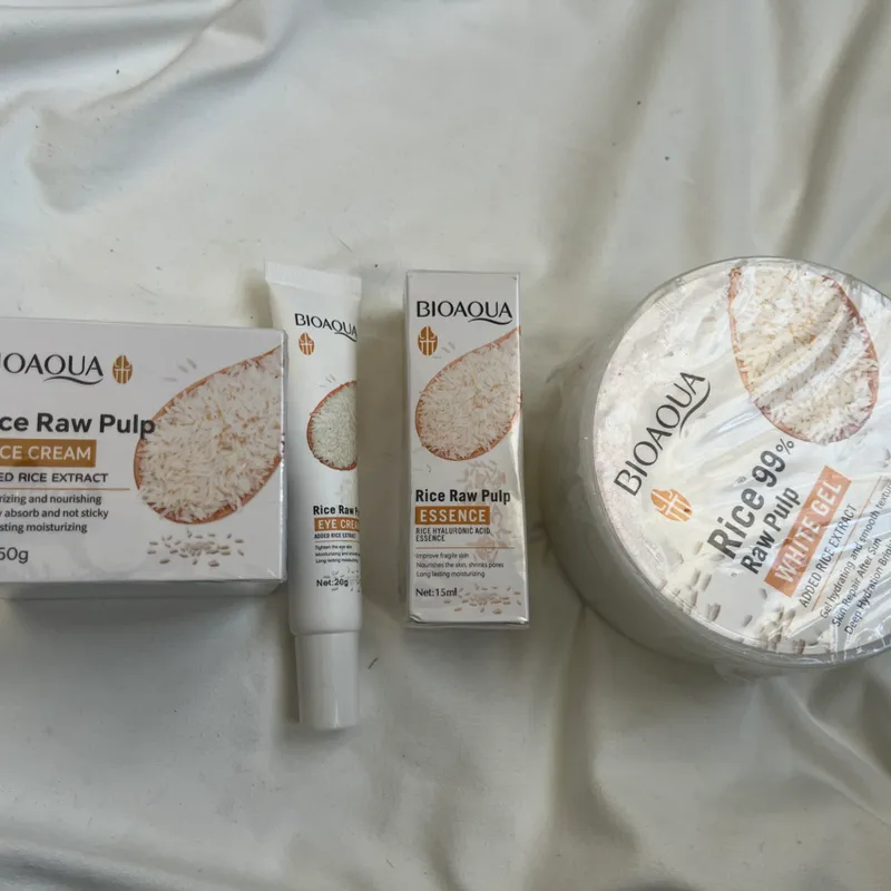 Set de Skincare de 4 pasos de Arroz Aclarante