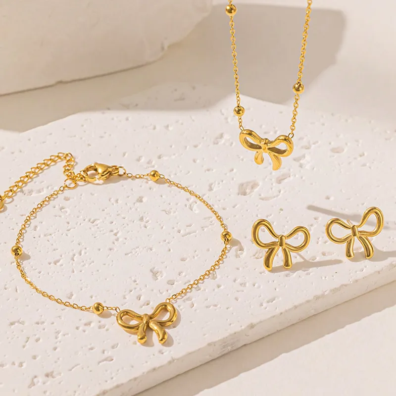 Set de cadena + pulso+ aretes de acero inoxidable