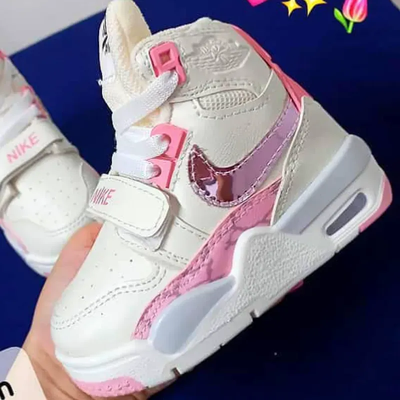 BOTICAS NIKE AIR JORDAN BLANCO DETALLE ROSA