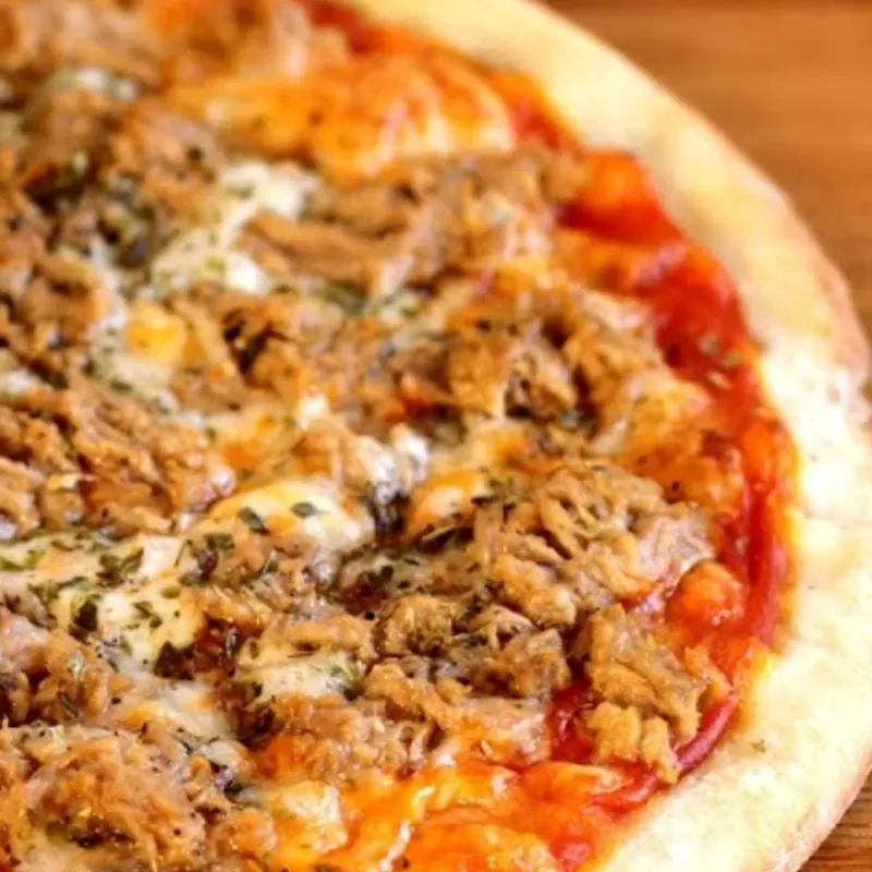 Pizza de atún