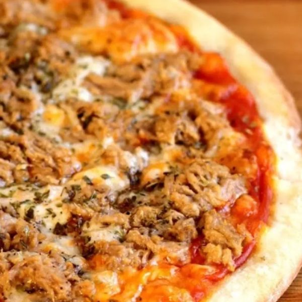 Pizza de atún