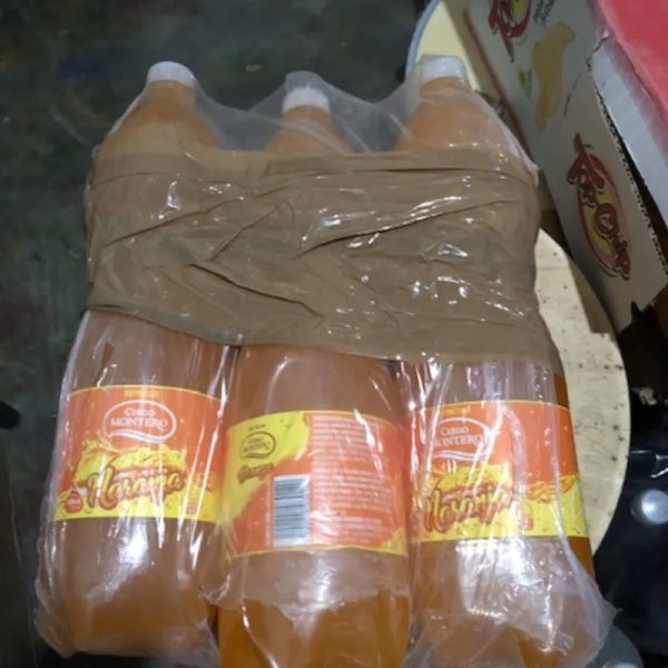 Blister de 6 pomos de refresco Naranja 1.5 litros