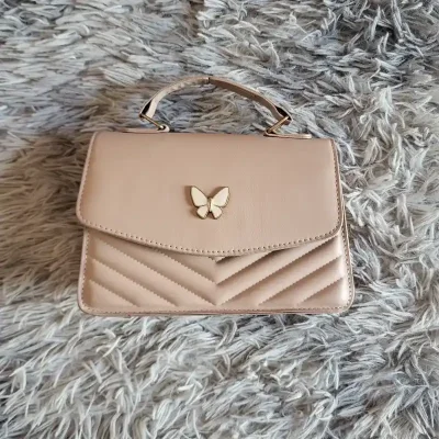 Cartera beige
