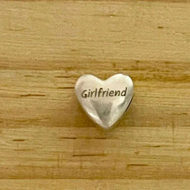 Charm Girlfriend Corazón