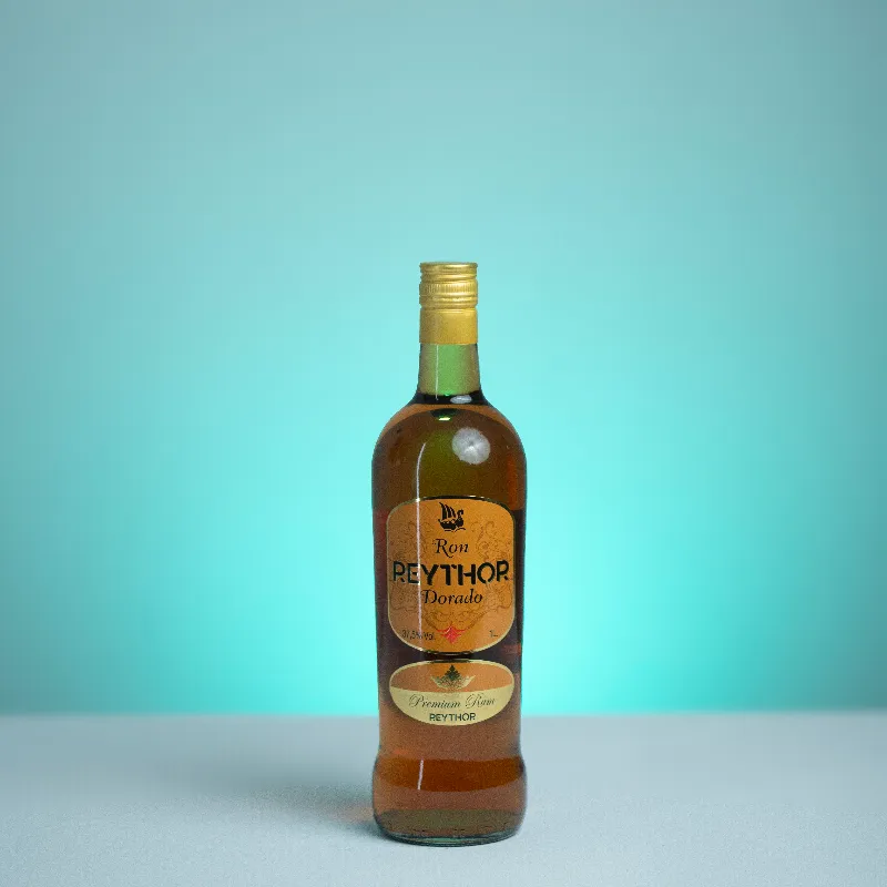 Ron Reythor dorado