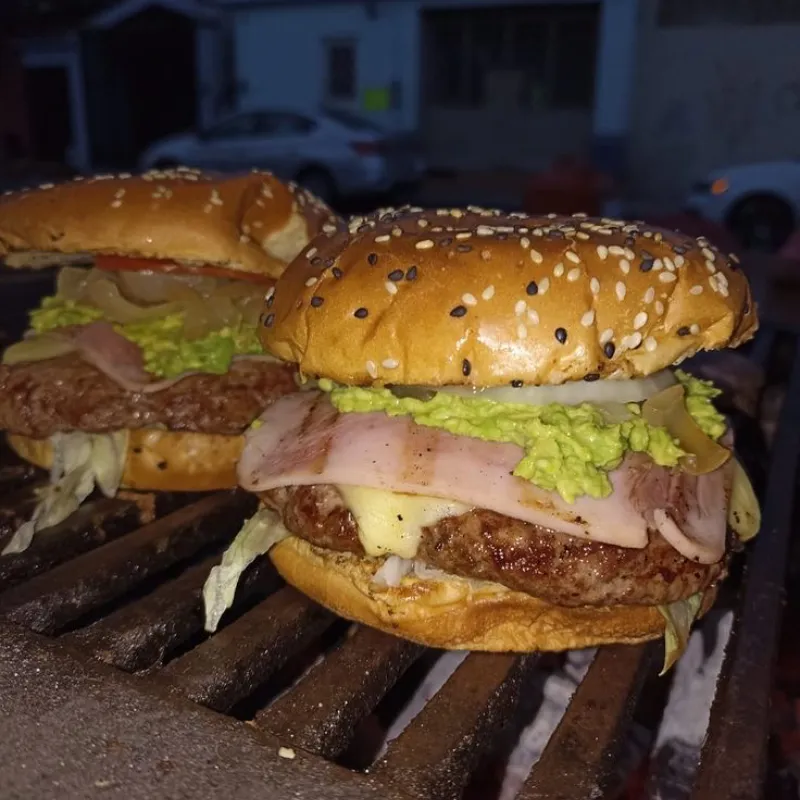 Hamburguesa con Jamón Pierna