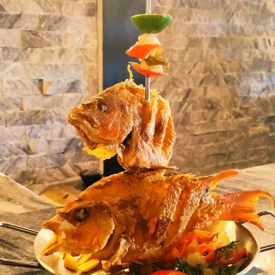 Pescado Entero Frito al Limón