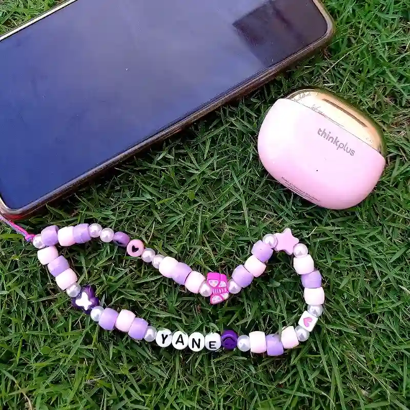 Cordon para movil con cuentas pony