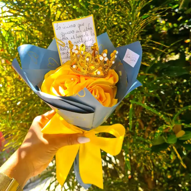 Ramo de rosas eternas