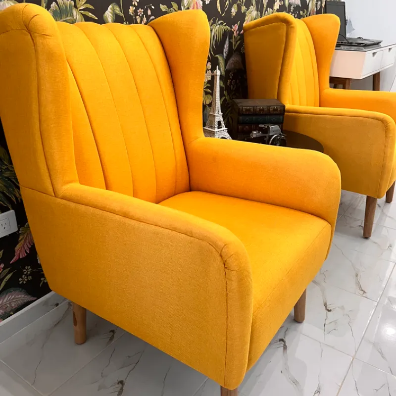 Butacas Amarillas Orejonas