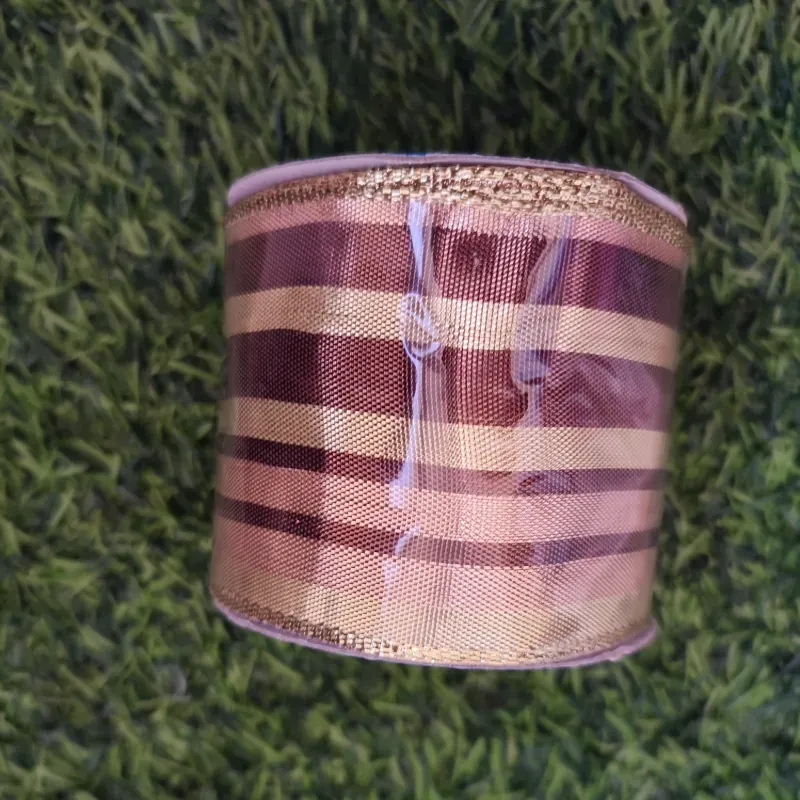 Rollo de cinta navideña