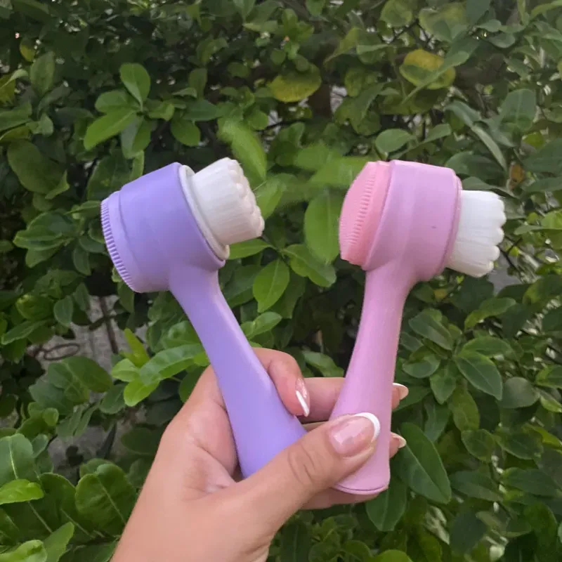 Cepillo facial manual