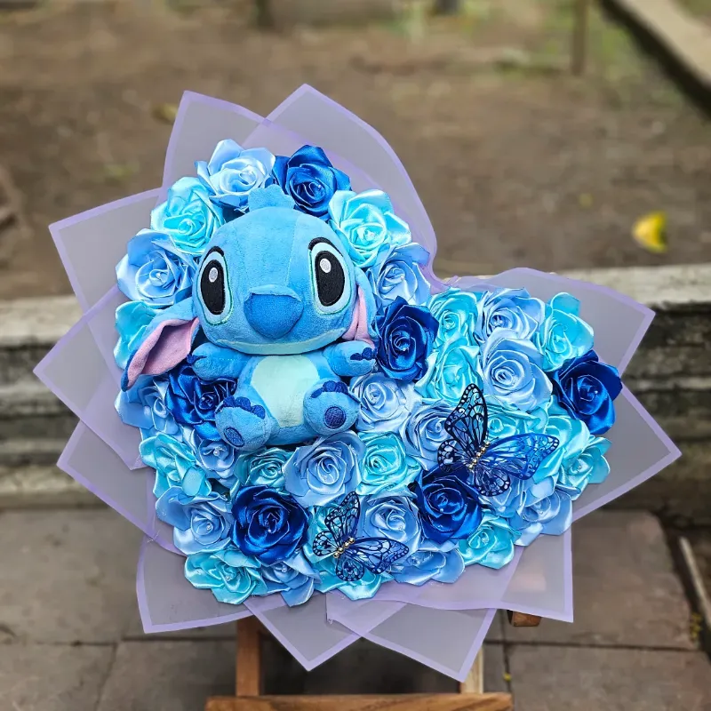 Ramo de Corazón con Stich Azul