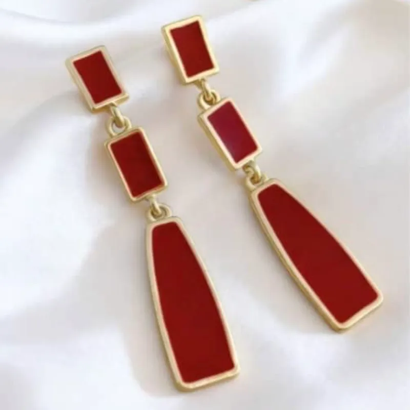 Pendientes de cuadros rojos