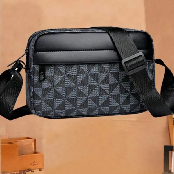 Cartera de hombre azul y negra