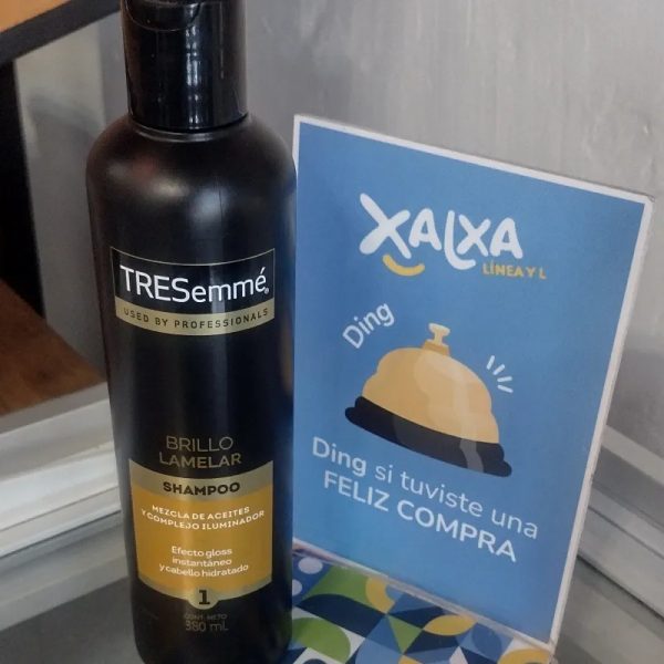 TRESemmé Shampoo Brillo Lamelar