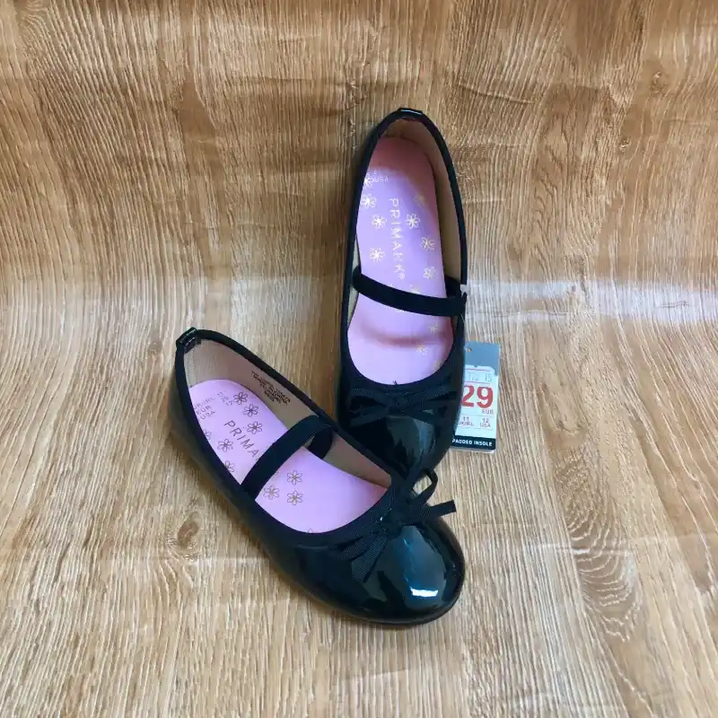 Ballerinas de charol color negro