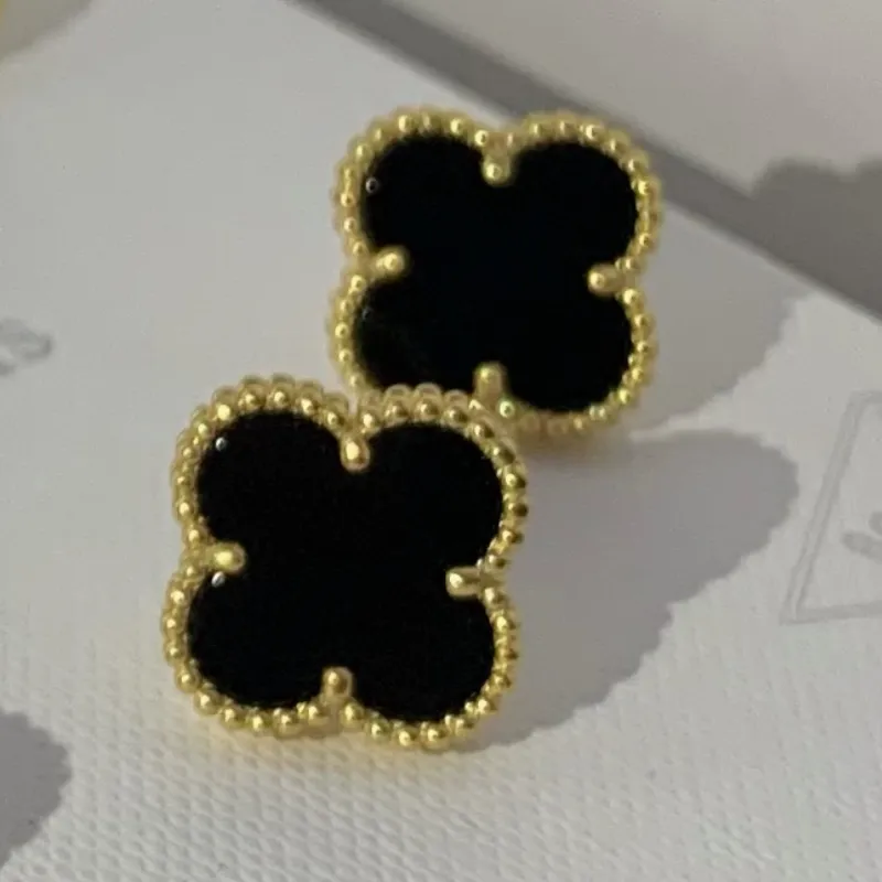 Aretes Van Cleef Negros