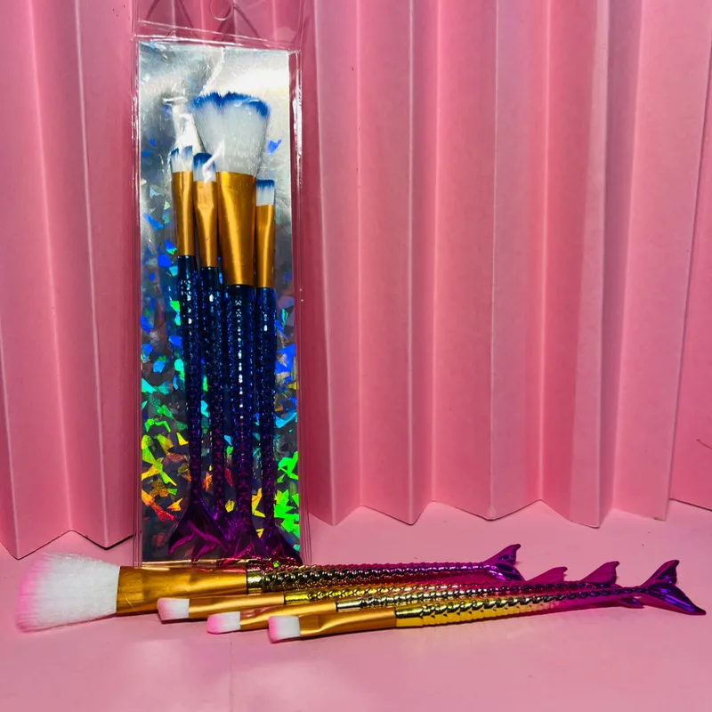 Juego de brochas cola de sirena✨