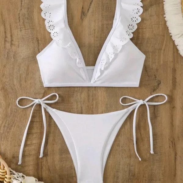 Bikini blanco con volantes