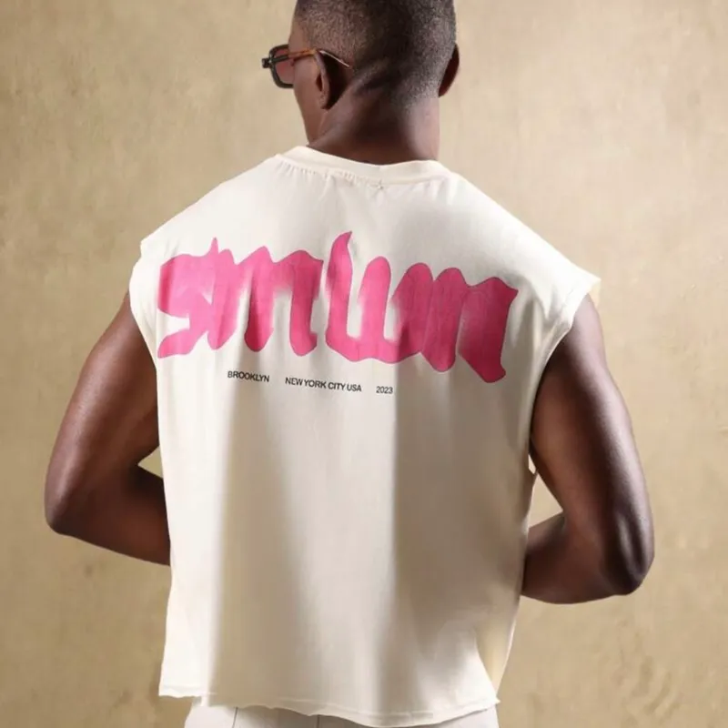 - SUMWON Top crop sin mangas de verano con diseño de Brooklyn de la colección 2023, de Brooklyn, con estampado de lujo, para festivales callejeros